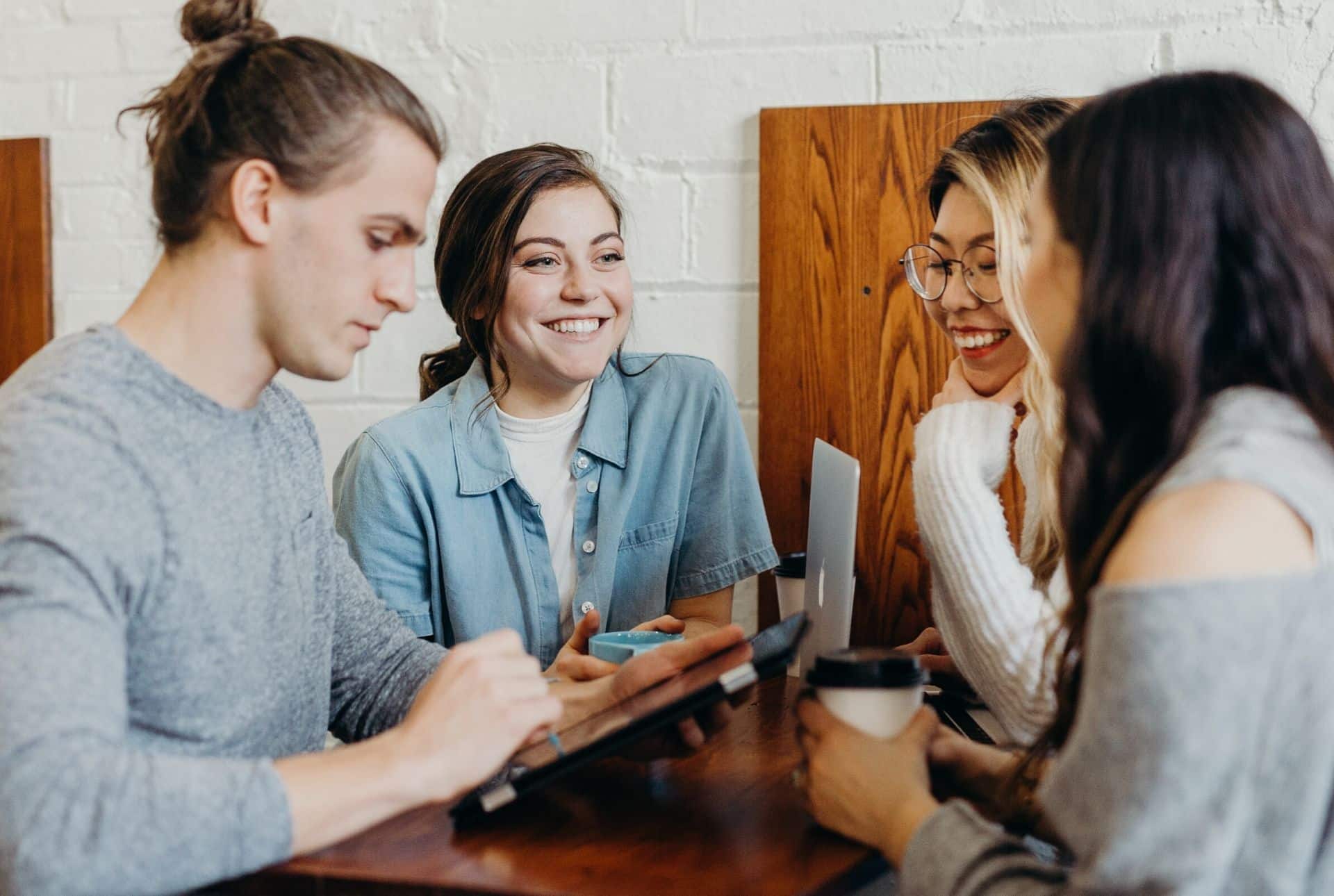 Networking as an Introvert Thumbnail